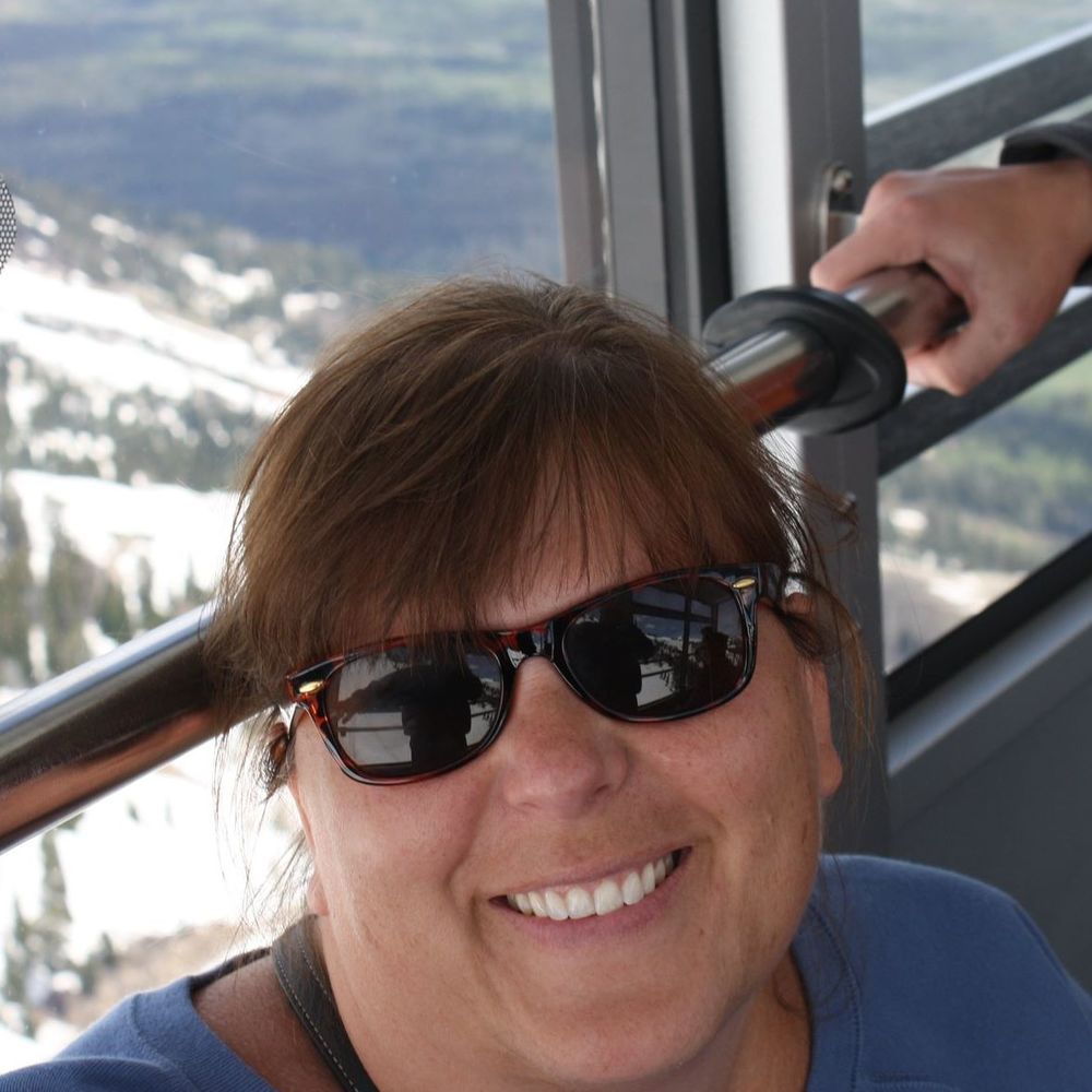 Meet your Posher, Niki